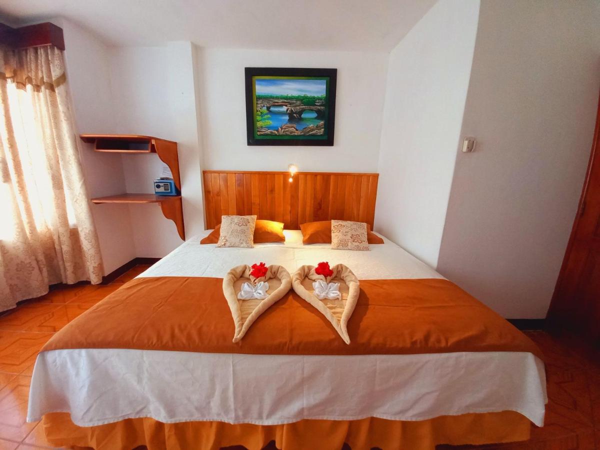 Hotel Sula Sula 푸에르토빌라밀 외부 사진