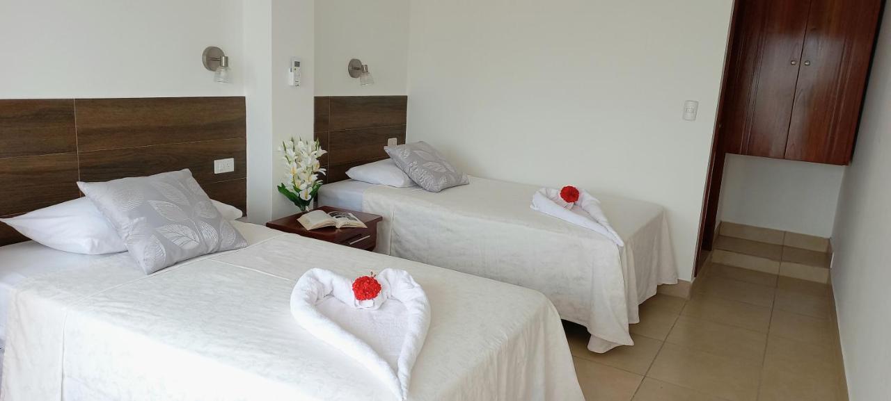 Hotel Sula Sula 푸에르토빌라밀 외부 사진