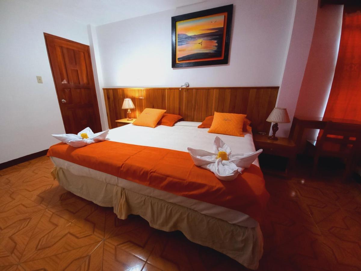 Hotel Sula Sula 푸에르토빌라밀 외부 사진